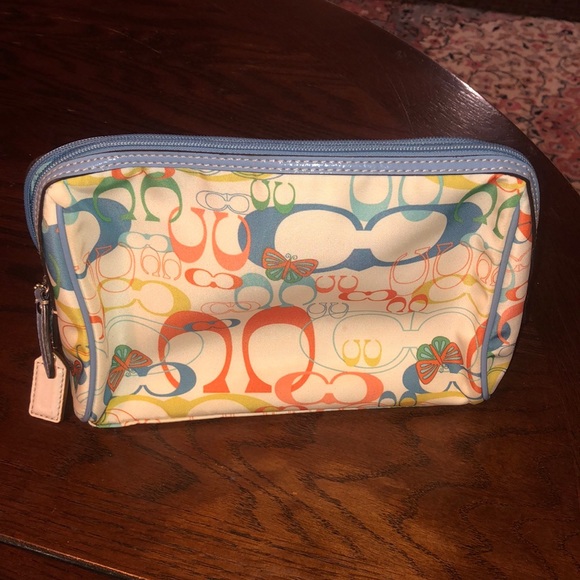 Coach Signature Butterfly Op Art Makeup Large Cosmetic Case Zip - Picture 1 of 9